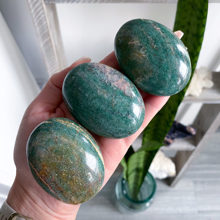 Mica Rich Green Aventurine Palm Stone