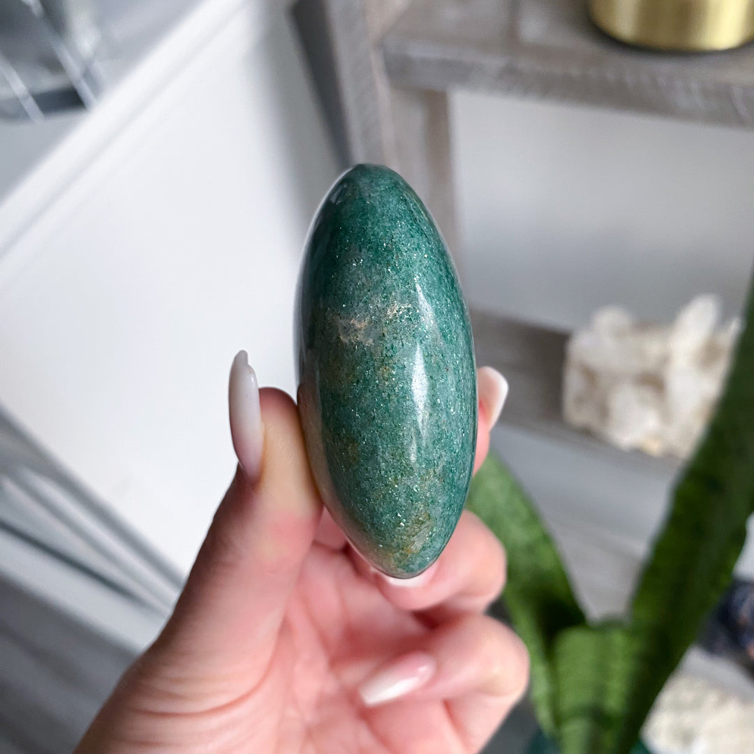 Mica Rich Green Aventurine Palm Stone