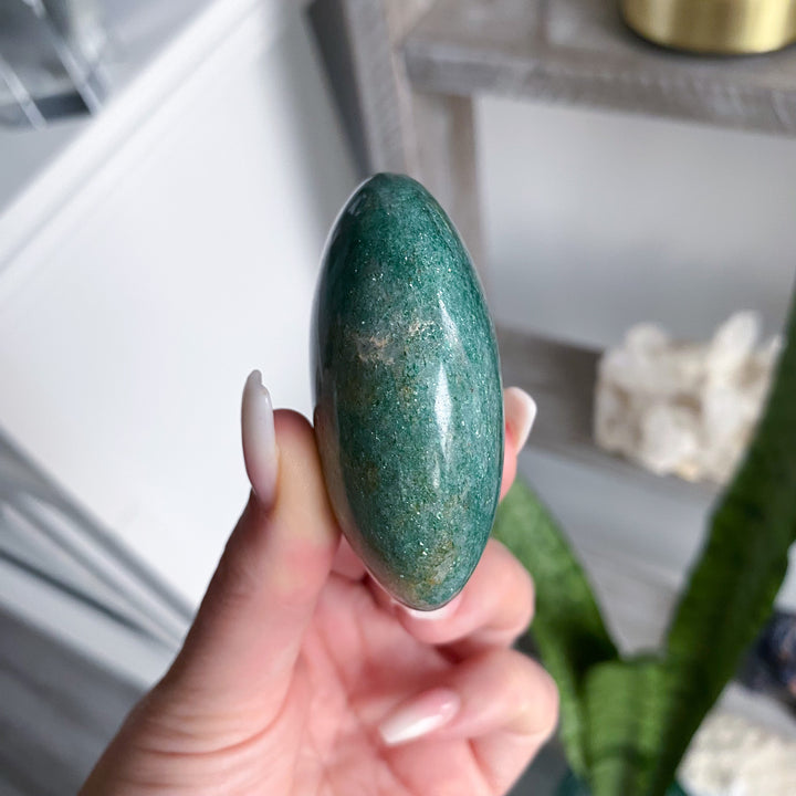 Mica Rich Green Aventurine Palm Stone