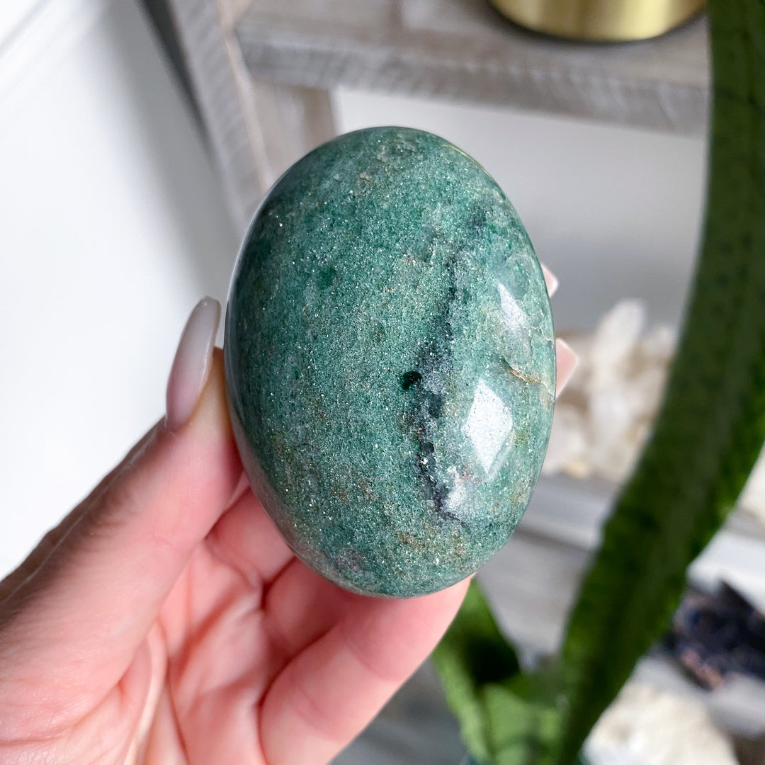 Mica Rich Green Aventurine Palm Stone