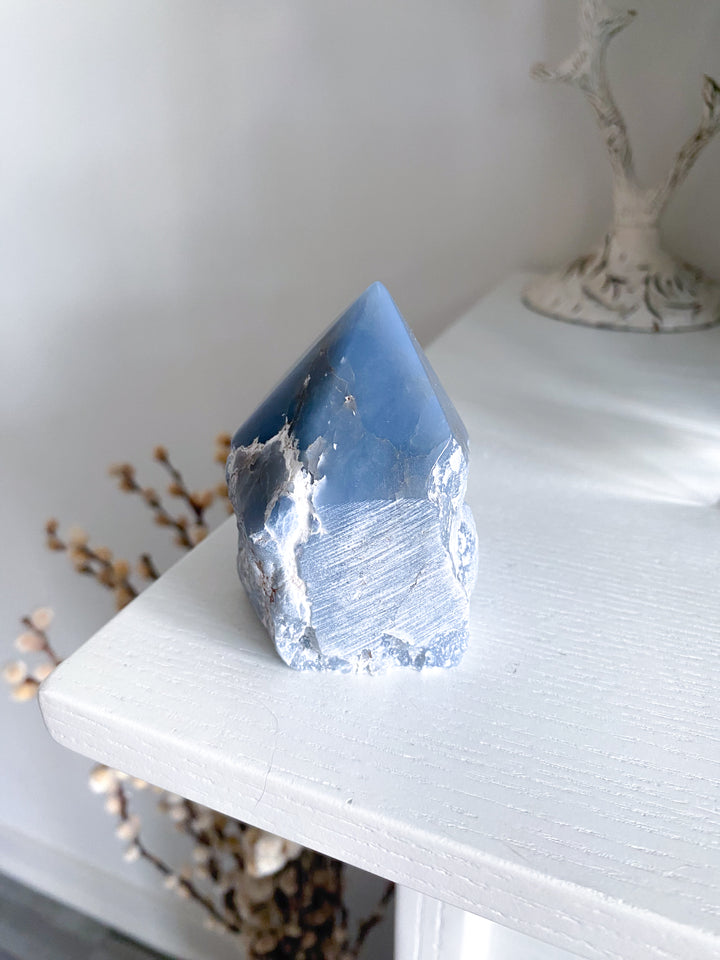 Angelite Crystal Top Polish Point #7