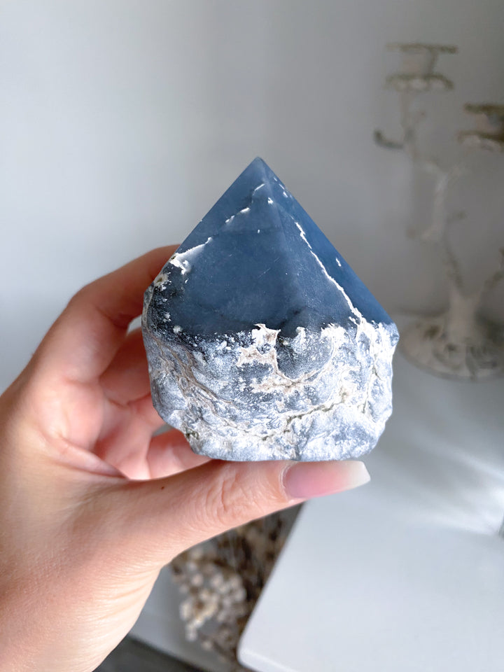 Angelite Crystal Top Polish Point #2