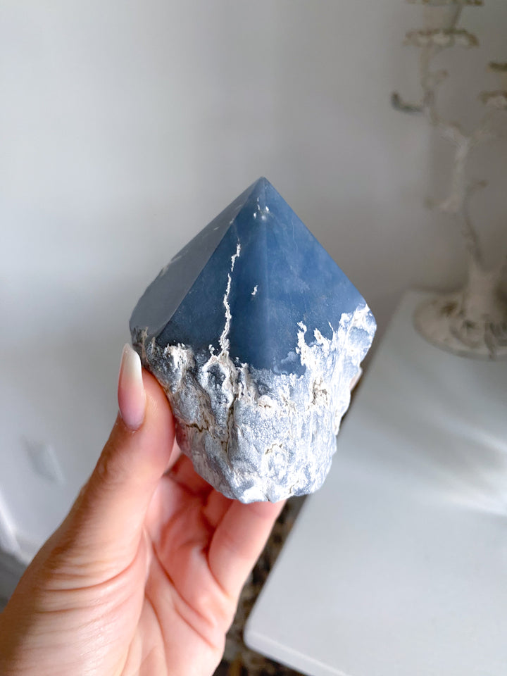 Angelite Crystal Top Polish Point #2