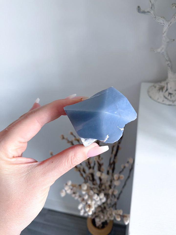 Angelite Crystal Top Polish Point #3