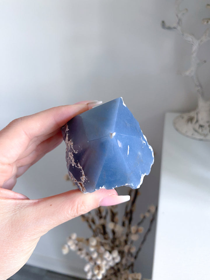 Unique Angelite Top Polish Point #9