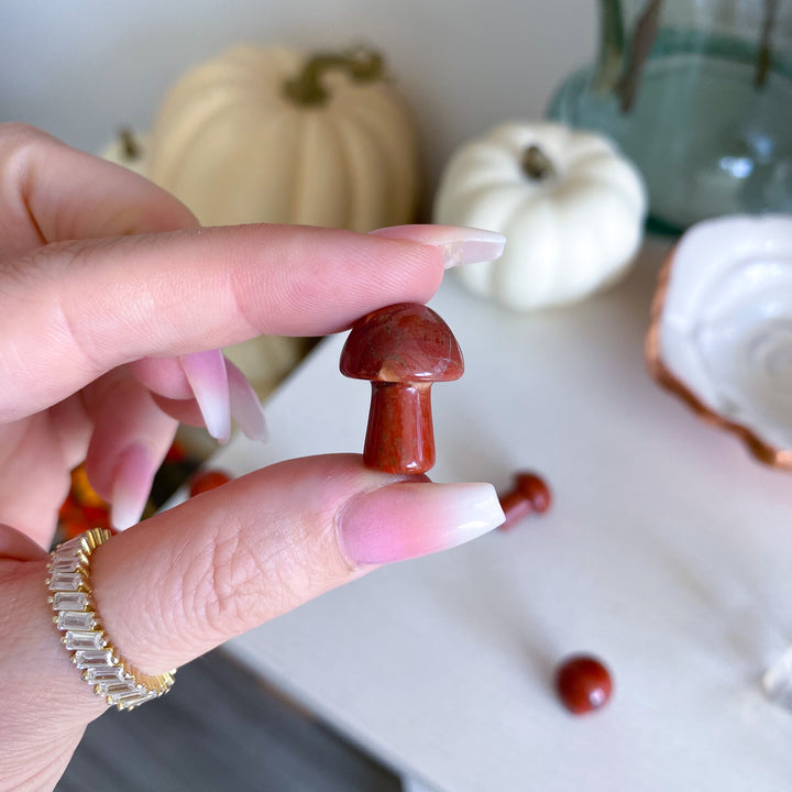 Red Jasper Mini Mushroom