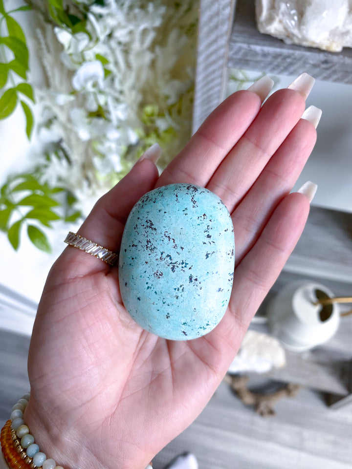 Calming Turquoise Palm Stone #5 - Aligns all the Chakras