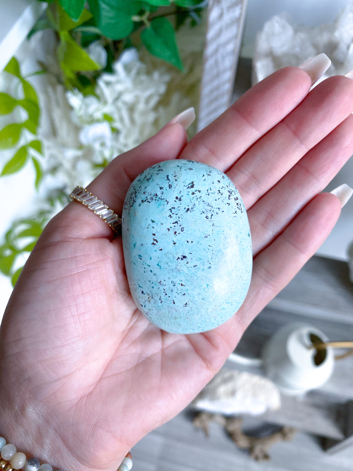 Calming Turquoise Palm Stone #5 - Aligns all the Chakras
