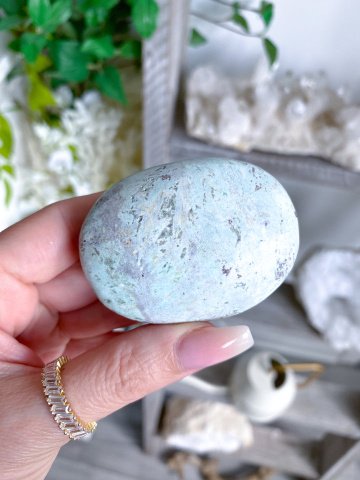 Turquoise Palm Stone #12 - Chakra Alignment
