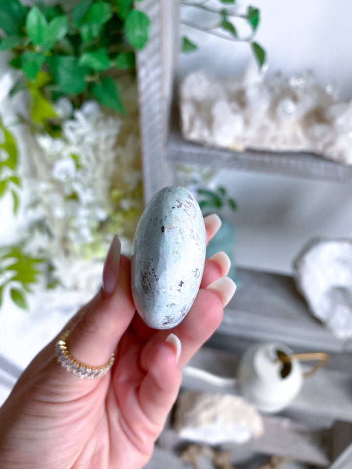 Turquoise Palm Stone #12 - Chakra Alignment