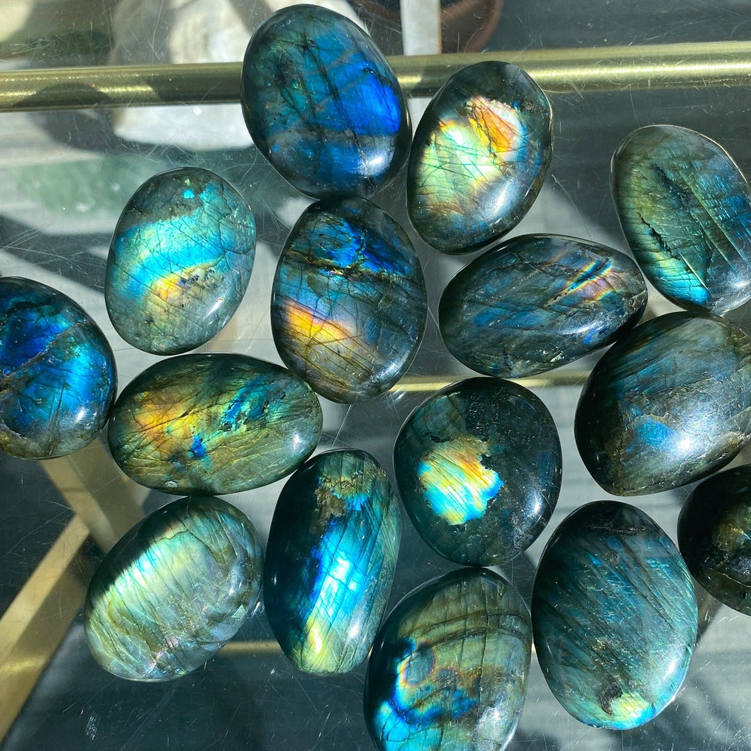Flashy Labradorite Pebble Palm