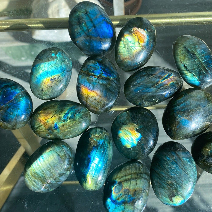 Flashy Labradorite Pebble Palm