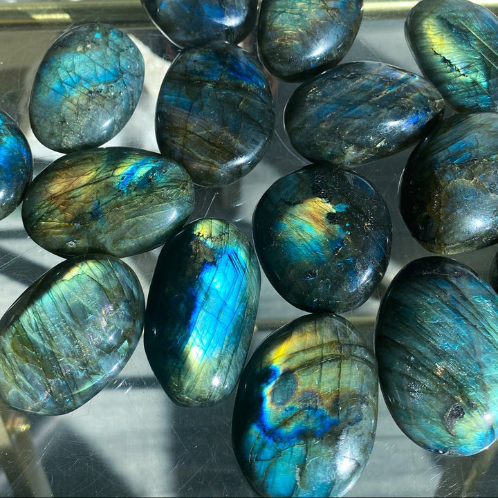 Flashy Labradorite Pebble Palm