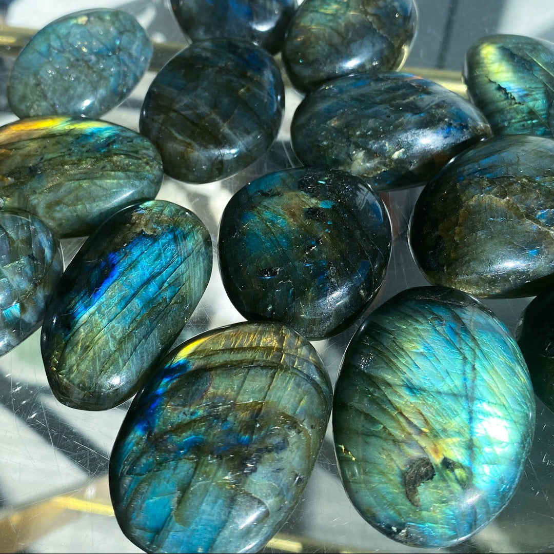 Flashy Labradorite Pebble Palm