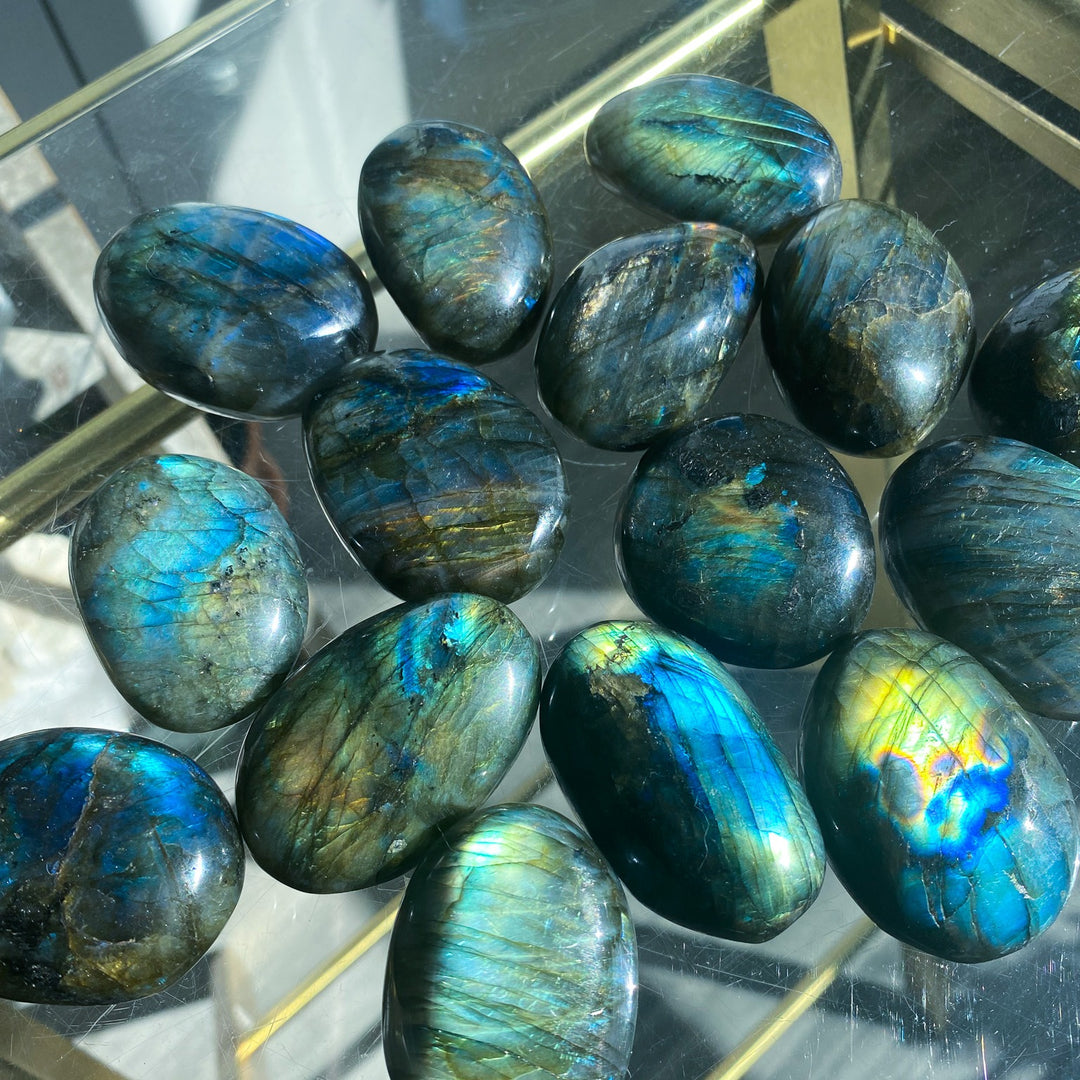 Flashy Labradorite Pebble Palm