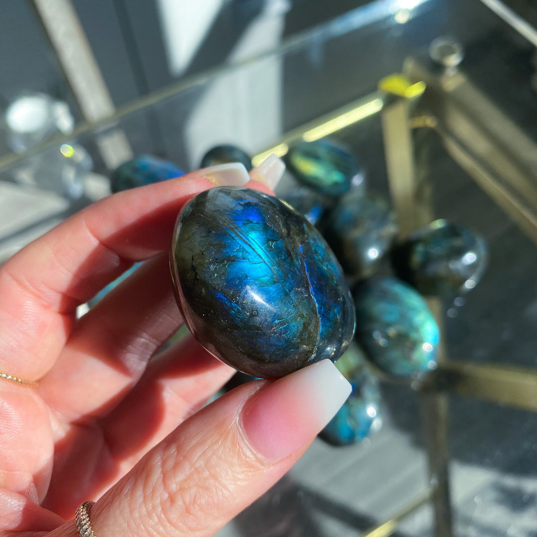 Flashy Labradorite Pebble Palm