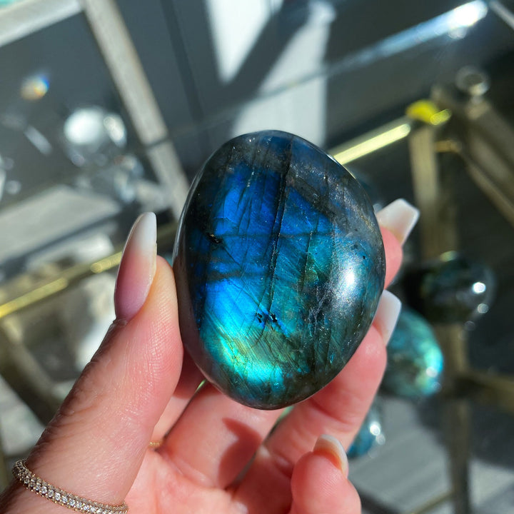 Flashy Labradorite Pebble Palm