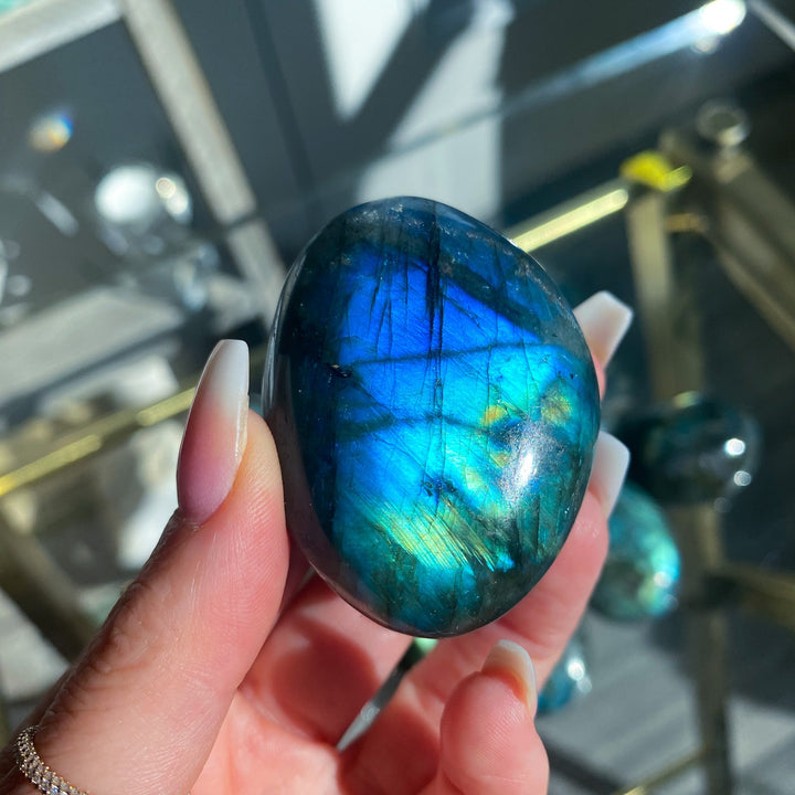 Flashy Labradorite Pebble Palm