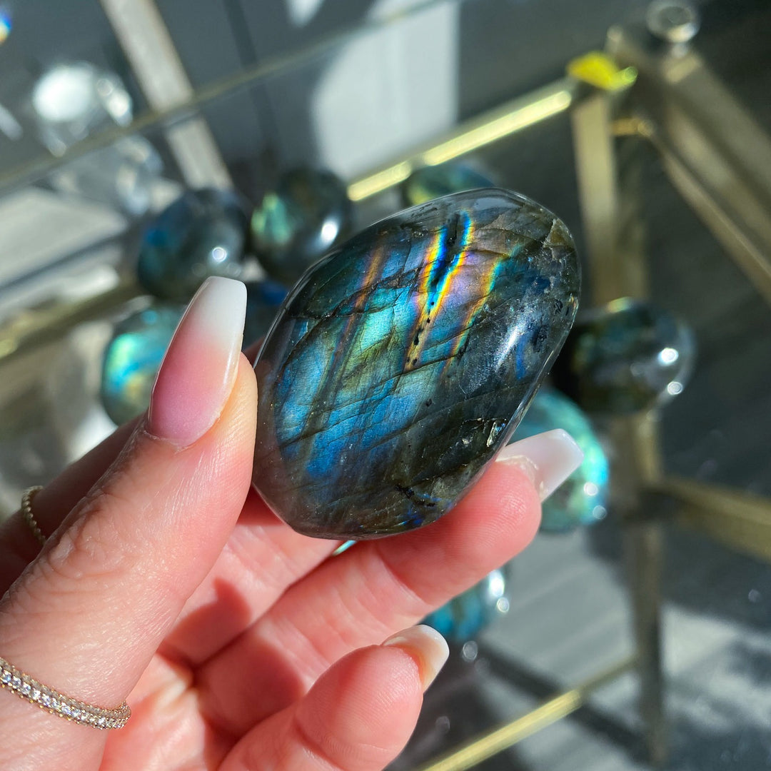 Flashy Labradorite Pebble Palm