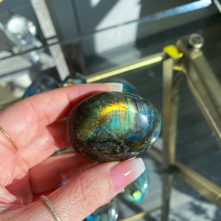 Flashy Labradorite Pebble Palm