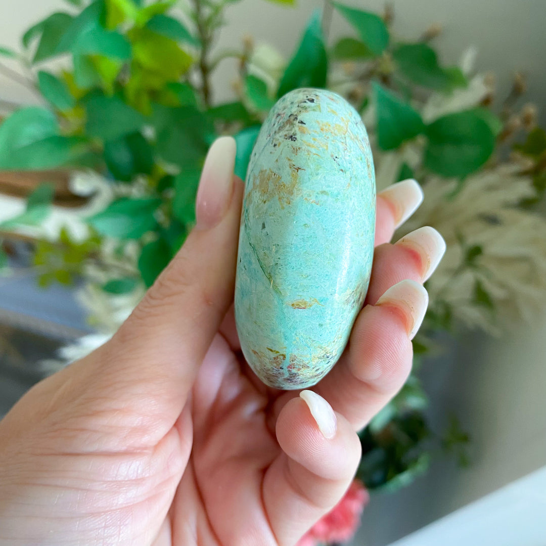 B Quality Turquoise Palm Stone 