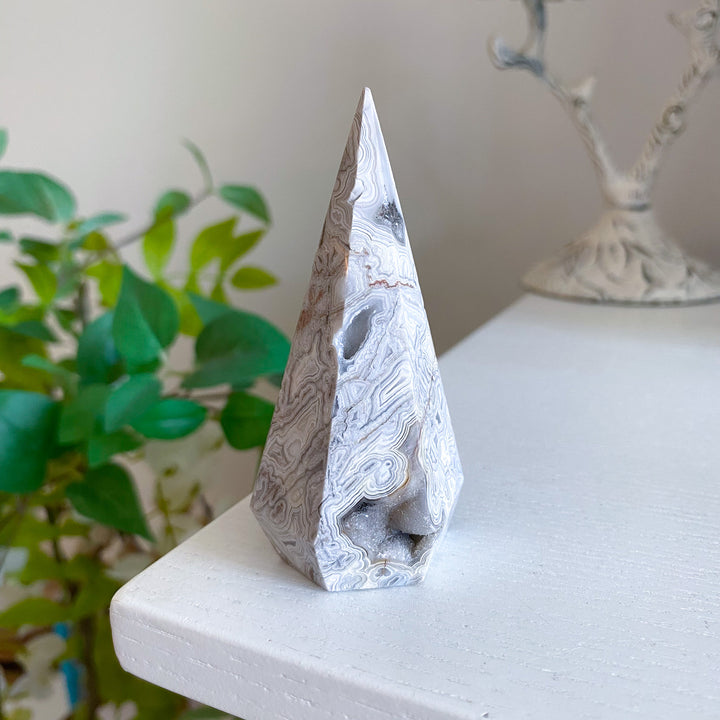 White Drusy Crazy Lace Agate Tower 