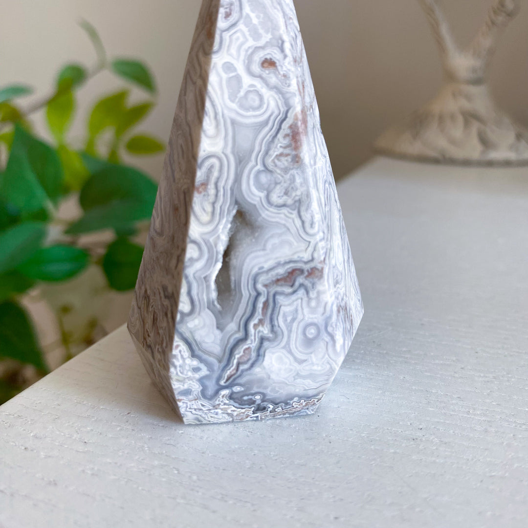 White Drusy Crazy Lace Agate Tower 
