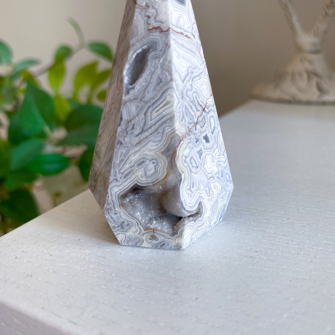 White Drusy Crazy Lace Agate Tower 