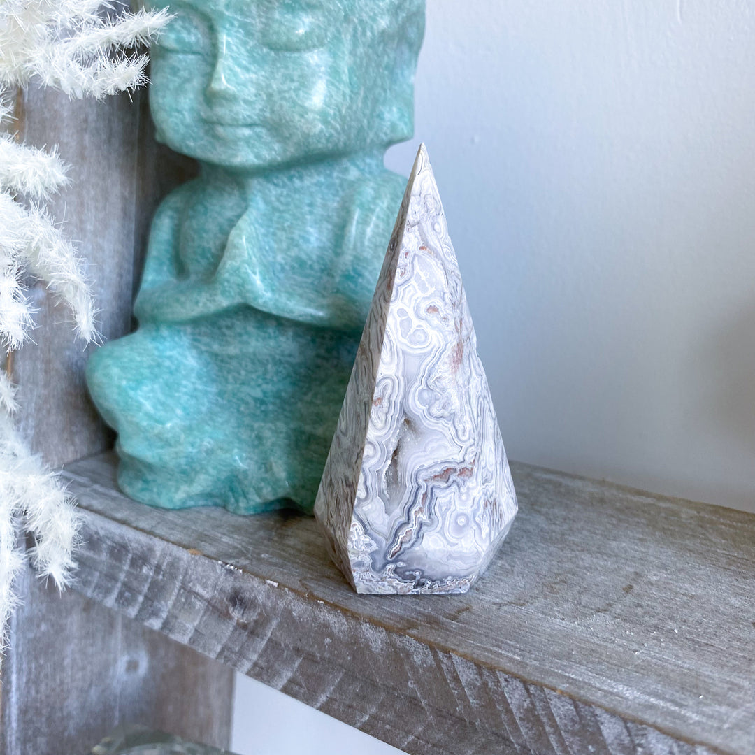 White Drusy Crazy Lace Agate Tower 