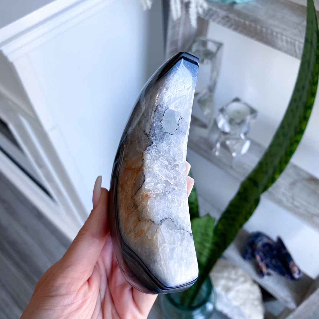 XL Black Agate Moon 