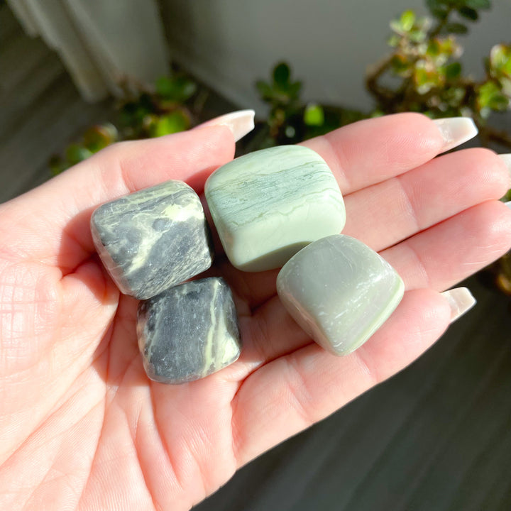 Serpentine Tumble - Choose Dark or Light