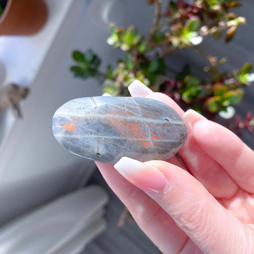 Long Orange Flash Labradorite Pebble 