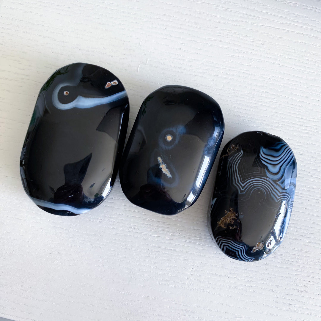 B Quality Black Agate Palm Stone