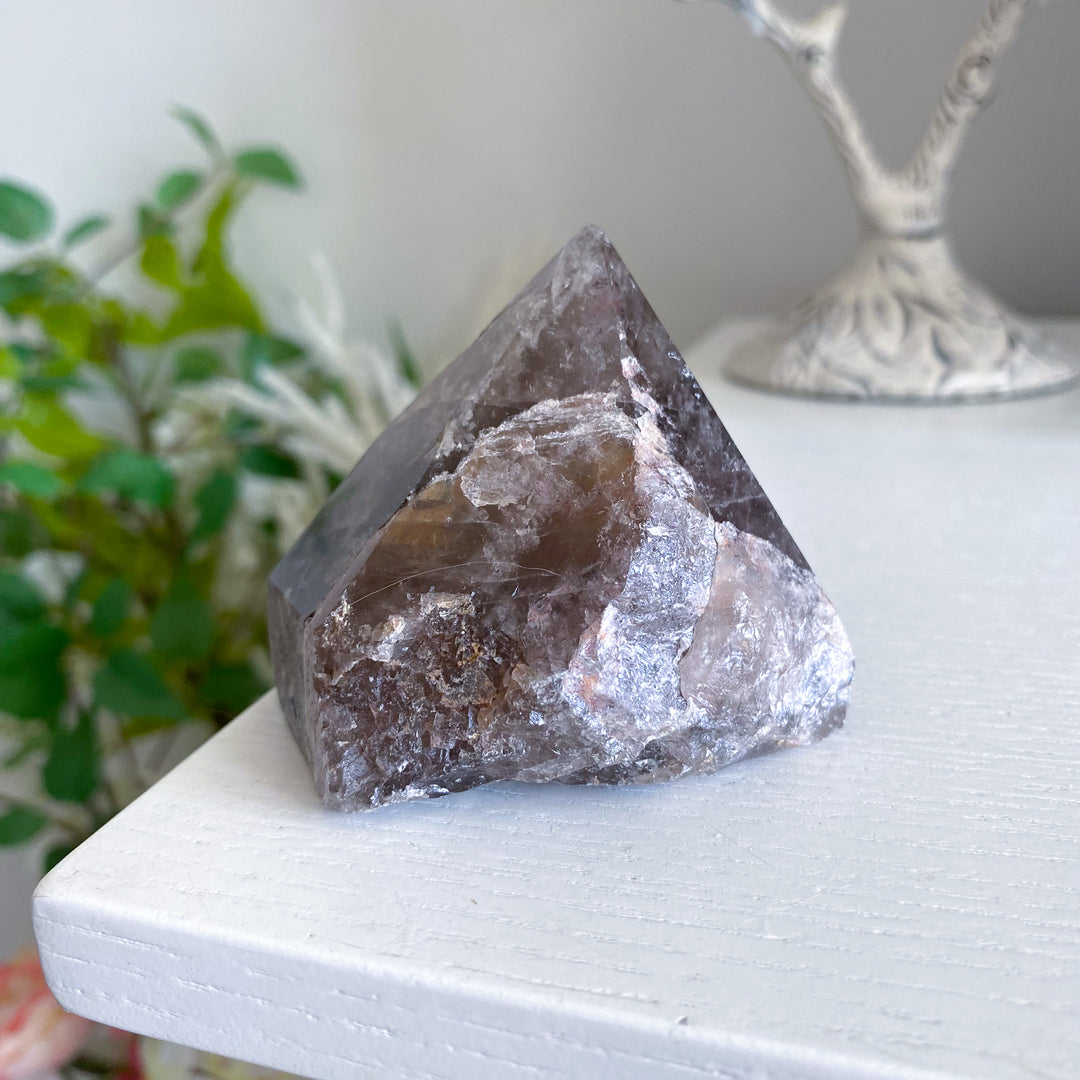Inclusion Smokey Quartz Top Polish 