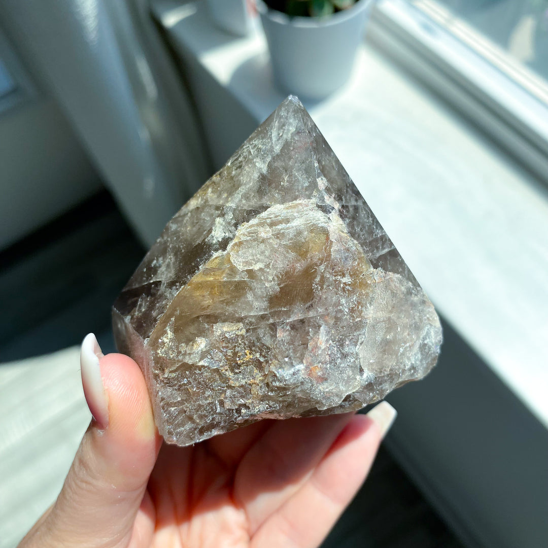 Inclusion Smokey Quartz Top Polish 