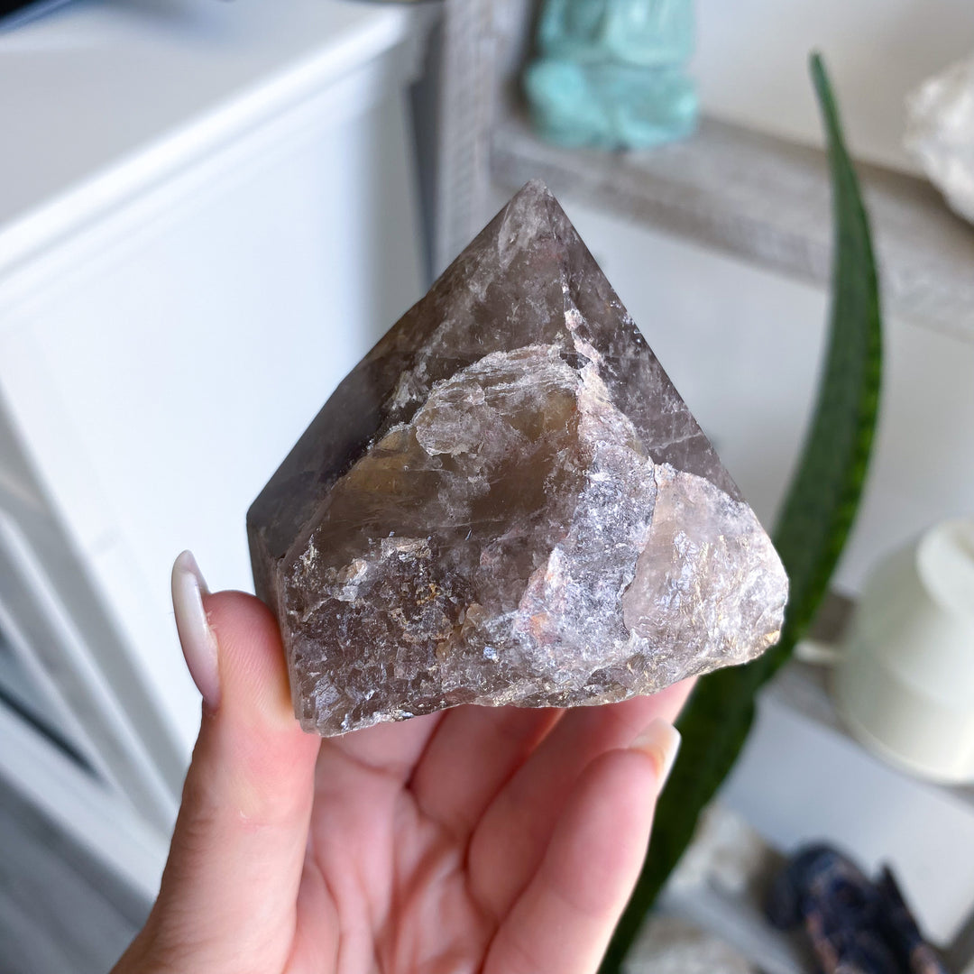 Inclusion Smokey Quartz Top Polish 