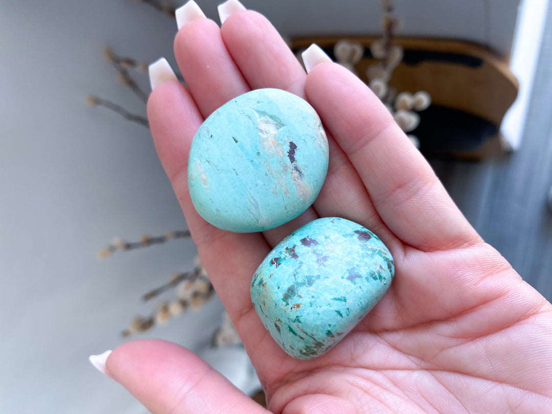 Peruvian Turquoise Pebble Stone