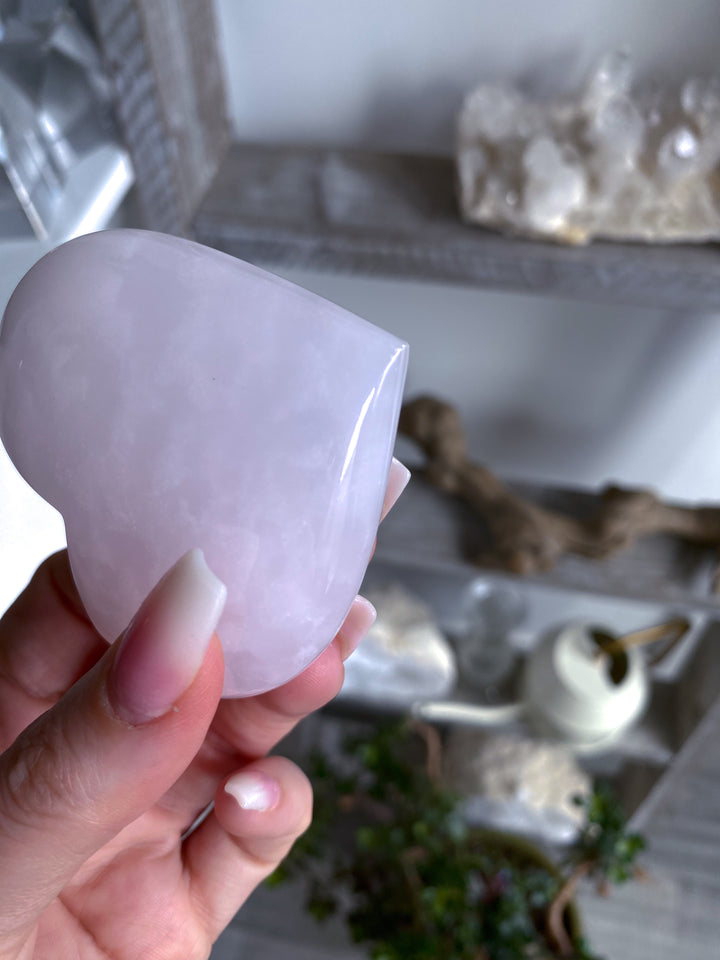 High Quality Pink Calcite Heart Carving 