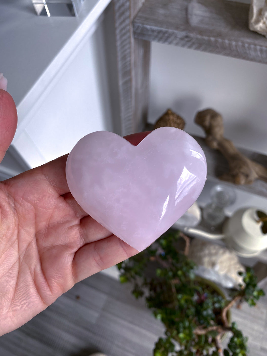 High Quality Pink Calcite Heart Carving 