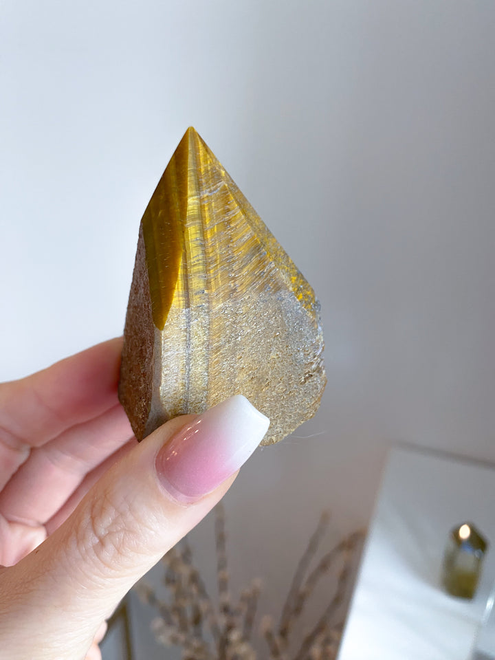 Tiger Eye Point - B Quality