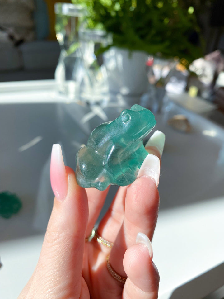 Green Fluorite Frog Carving