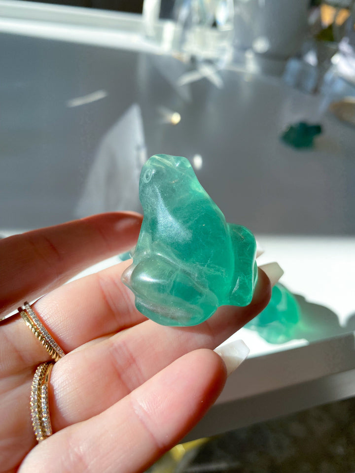 Green Fluorite Frog Carving