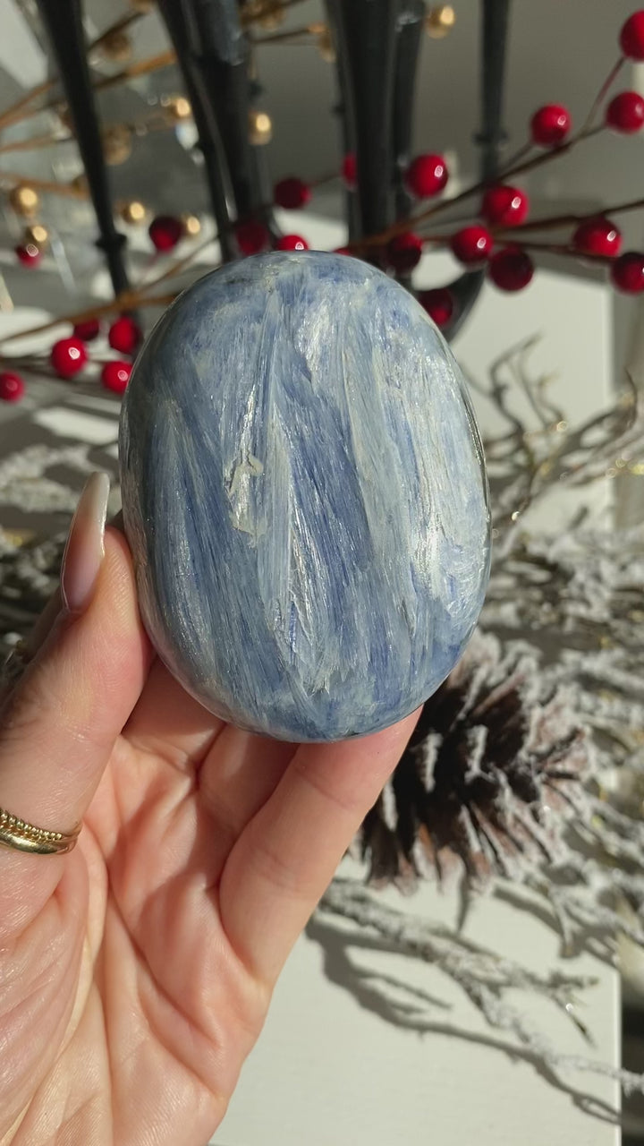 XL Blue Kyanite Palm Stone
