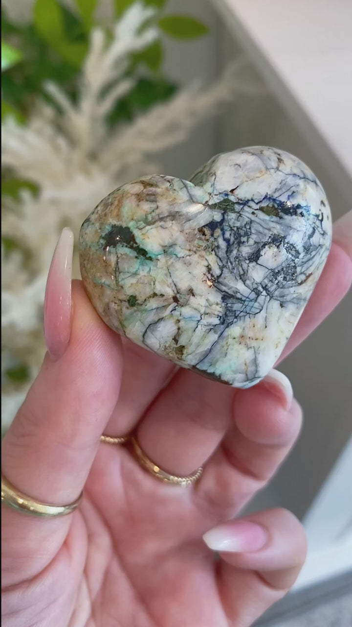 Azurite Malachite Heart Carving Stone - Get this item - Releasing Old Patterns - Openness Crystal - Love Stone - Creativity - Empathy