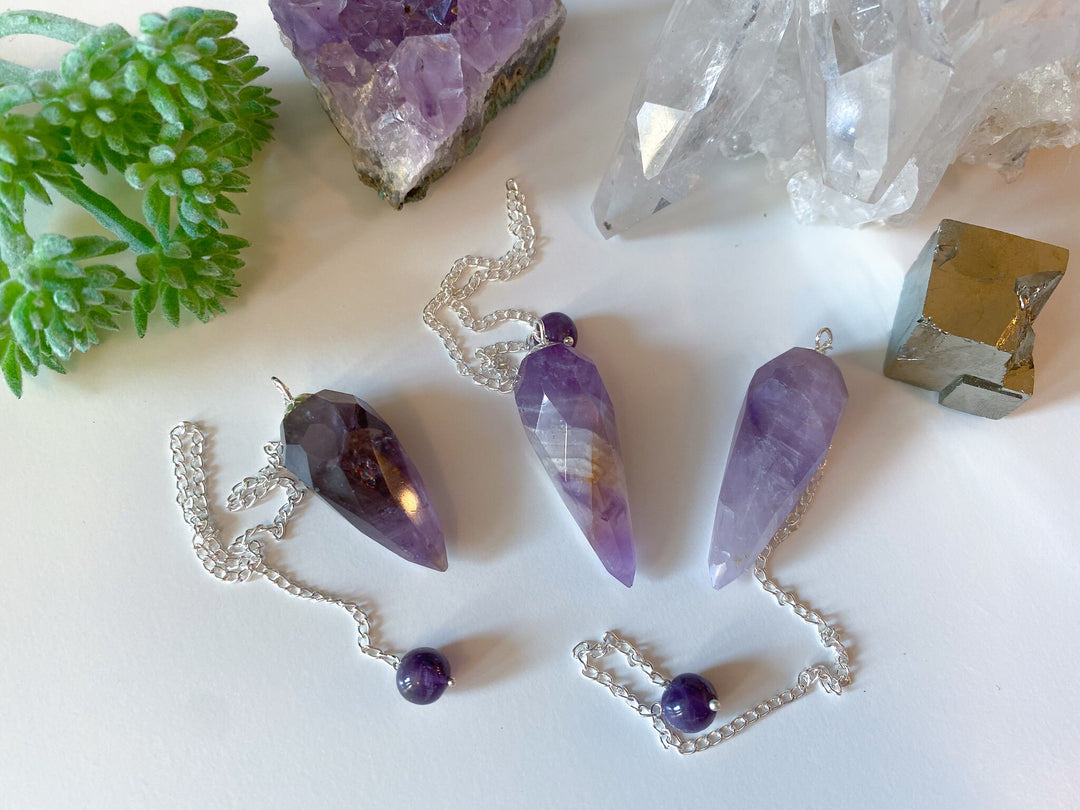 Amethyst Pendelum - Protection Stone - Energy Cleanse Crystal - Calming Cystal - Creativity - Crown Chakra - Third Eye Chakra