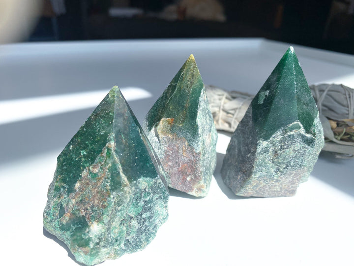 Green Aventurine Point or Palm: ABUNDANCE