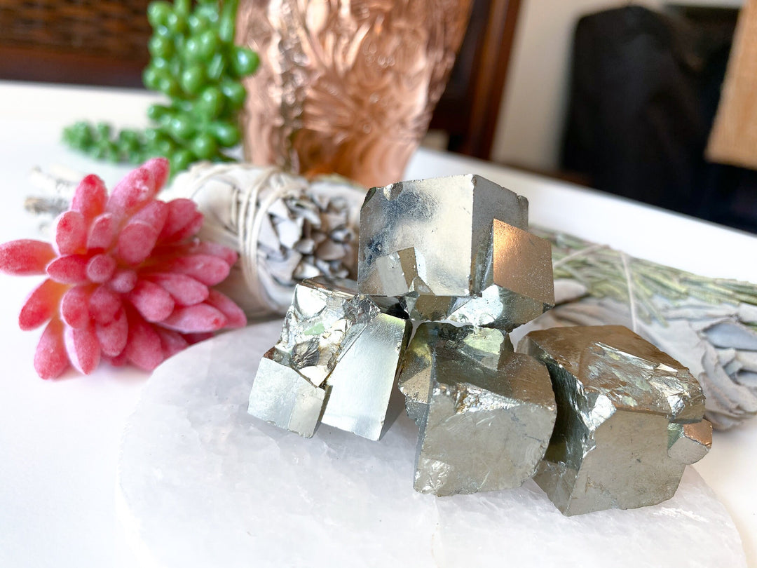 MONEY MAKER Pyrite Cube - Abundance Stone - Wealth Crystal - Intelligence - Memory - Perception - Optimism - Truth - Solar Plexus Chakra