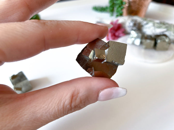 MONEY MAKER Pyrite Cube - Abundance Stone - Wealth Crystal - Intelligence - Memory - Perception - Optimism - Truth - Solar Plexus Chakra