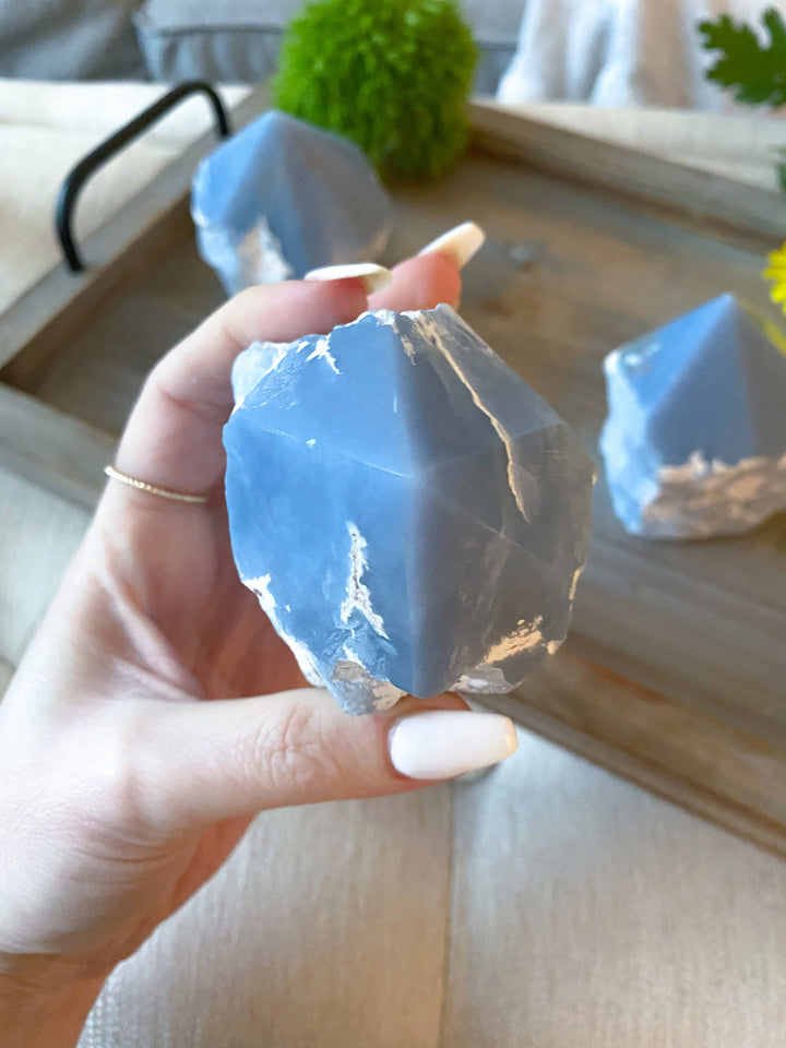 SPIRIT GUIDE Angelite Crystal Top Polish Point
