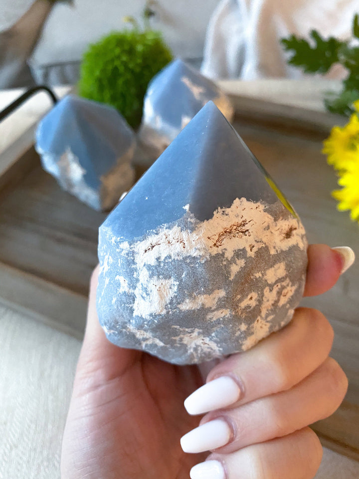 SPIRIT GUIDE Angelite Crystal Top Polish Point
